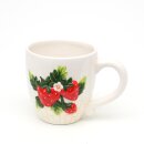 Dolomite Kaffeepot / Kafeetasse mit Erdbeere-Relief, Gr&ouml;&szlig;e ca. 13 x 9 x 9,7 cm.